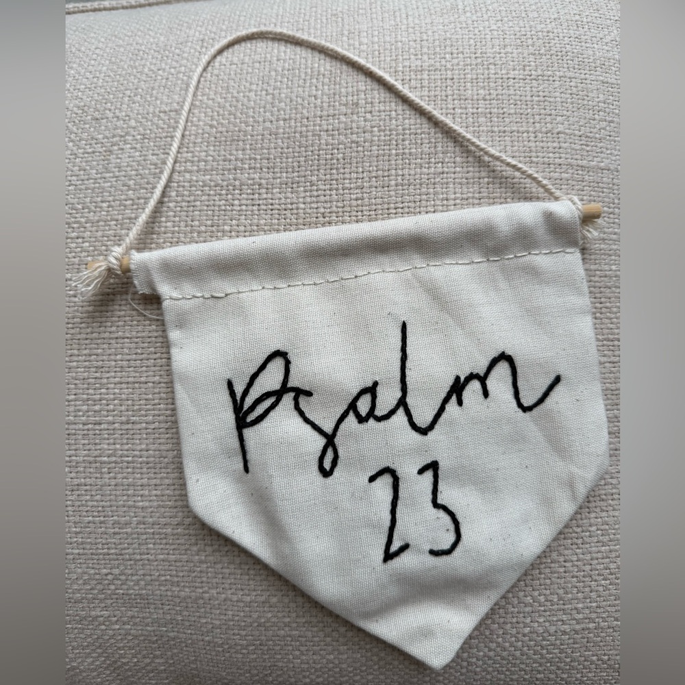 Embroidered Door Hanger. Psalm 23.